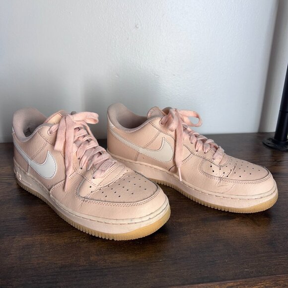 Wmns Air Force 1 'Orange Pulse' sneaker - Picture 2 of 13